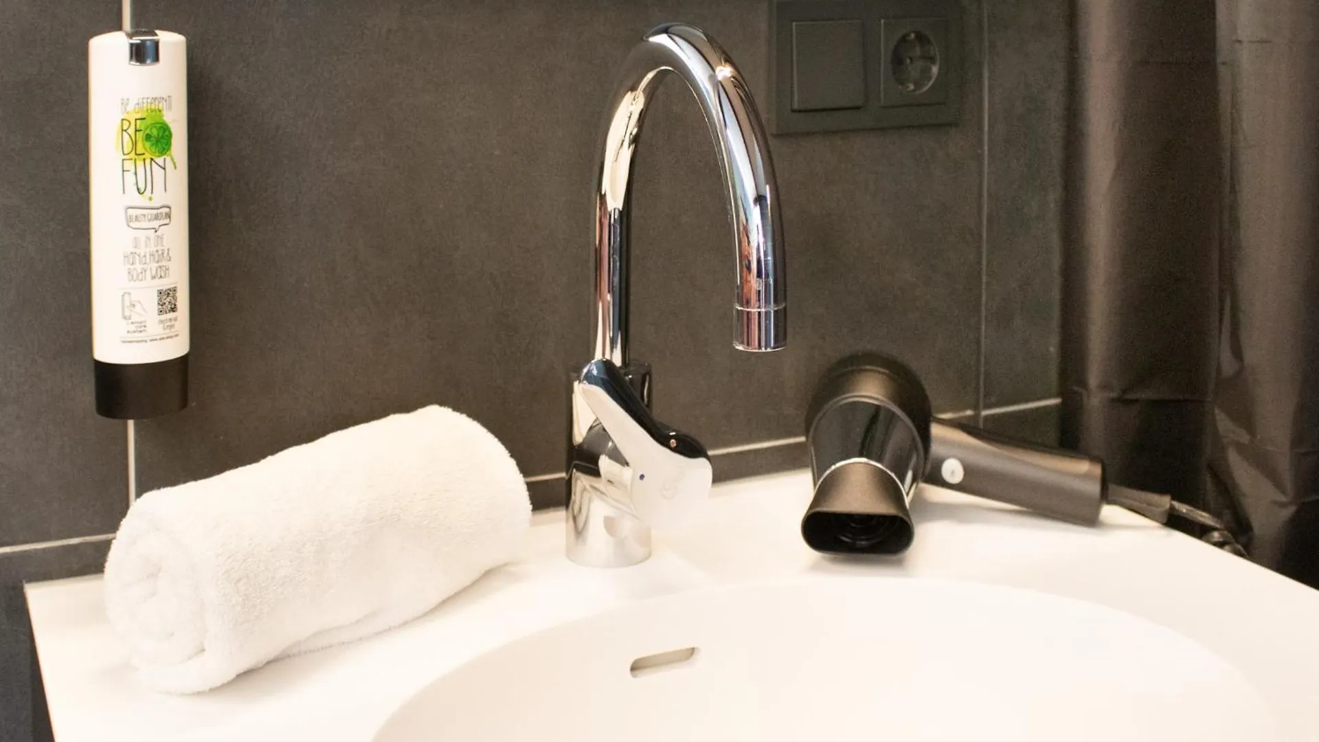 Mwh Hotel By Wmm Hotels Wiesentheid 0*,